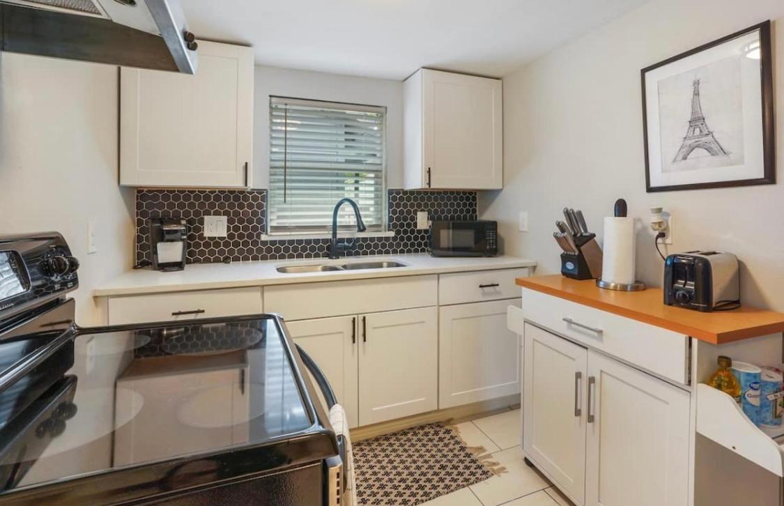 Cozy Heights 2 Bd Bungalow, Walkable ฮูสตัน ภายนอก รูปภาพ